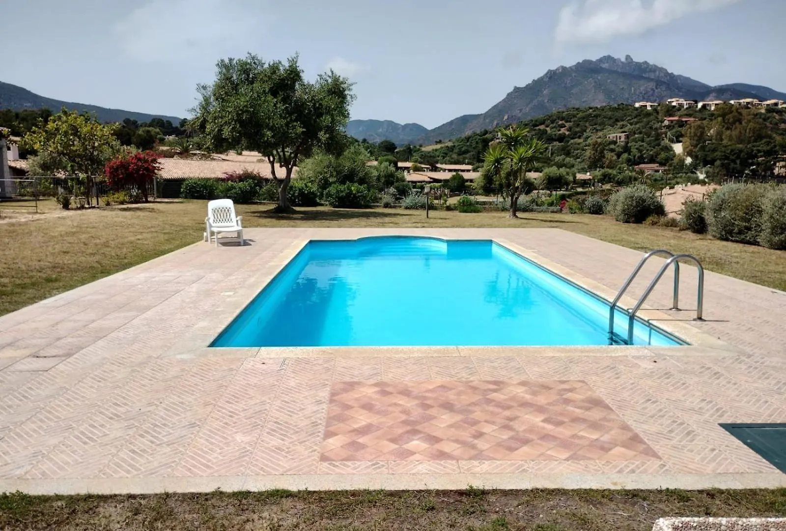 Villa Bellevue Con Piscina Panoramica Tertenia