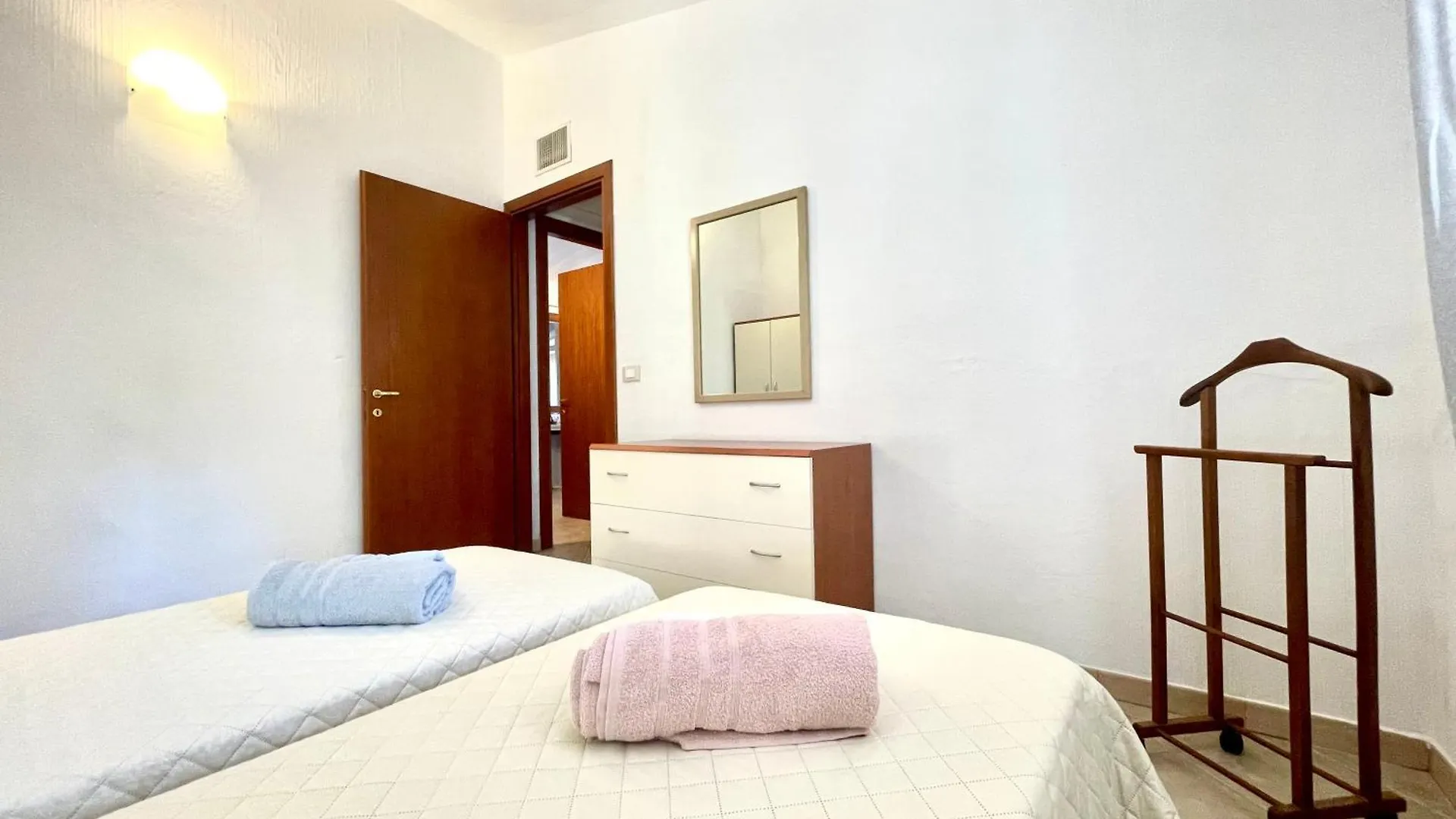 Villa Bellevue Con Piscina Panoramica Tertenìa 0*,  Itálie